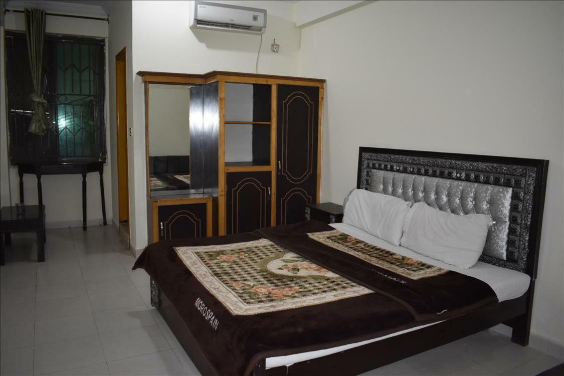 Mehran Hotel Rawalpindi Esterno foto