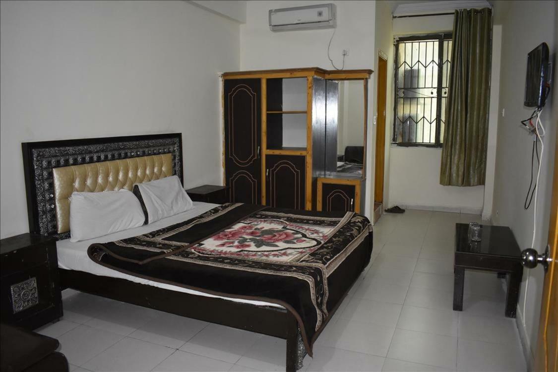 Mehran Hotel Rawalpindi Esterno foto