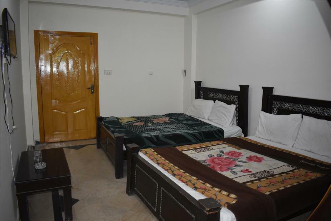 Mehran Hotel Rawalpindi Esterno foto
