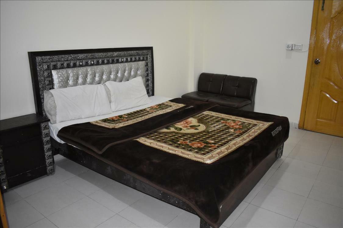 Mehran Hotel Rawalpindi Esterno foto